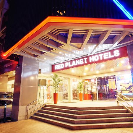 Отель Red Planet Makati Avenue Manila Макати Экстерьер фото