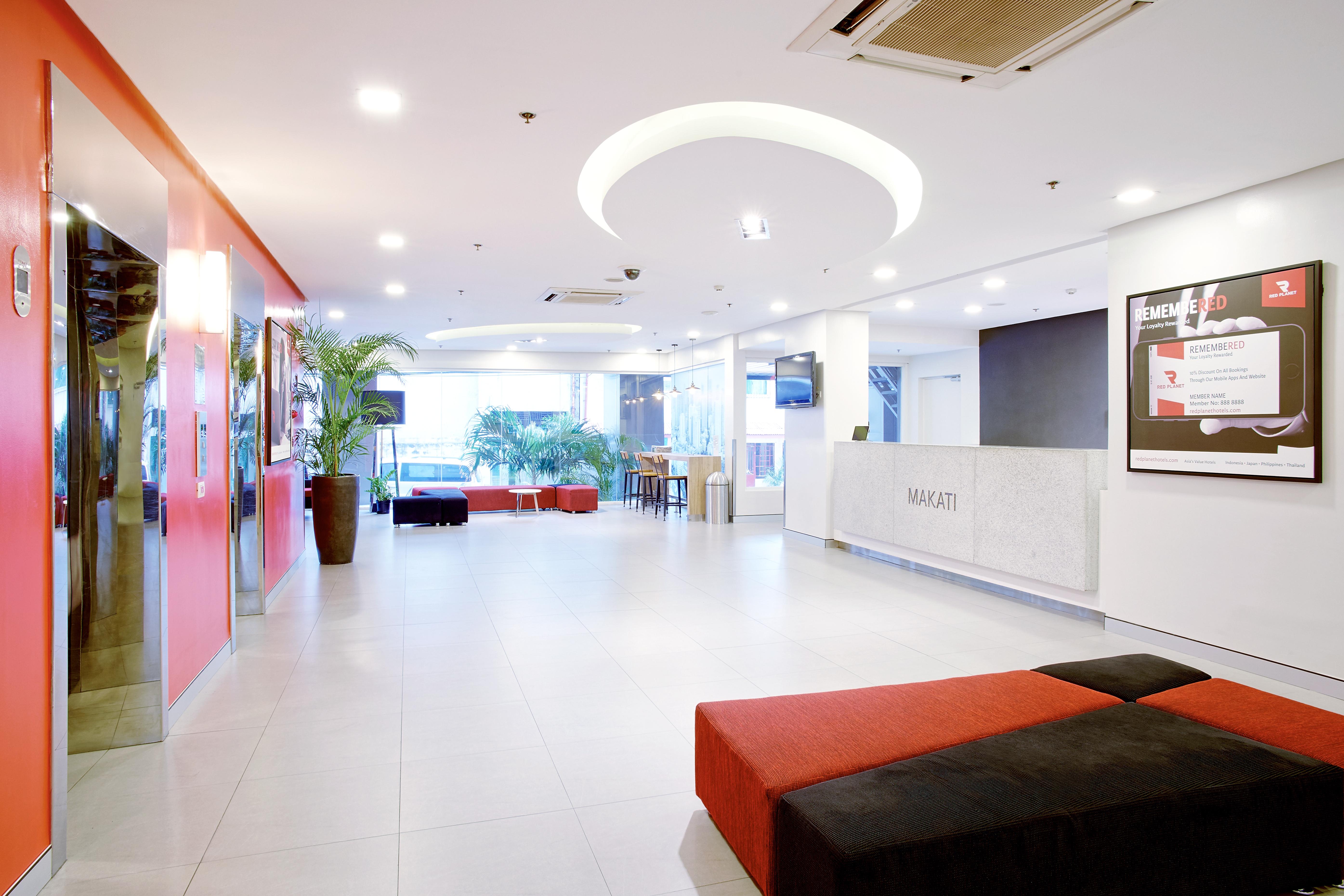 Отель Red Planet Makati Avenue Manila Макати Экстерьер фото