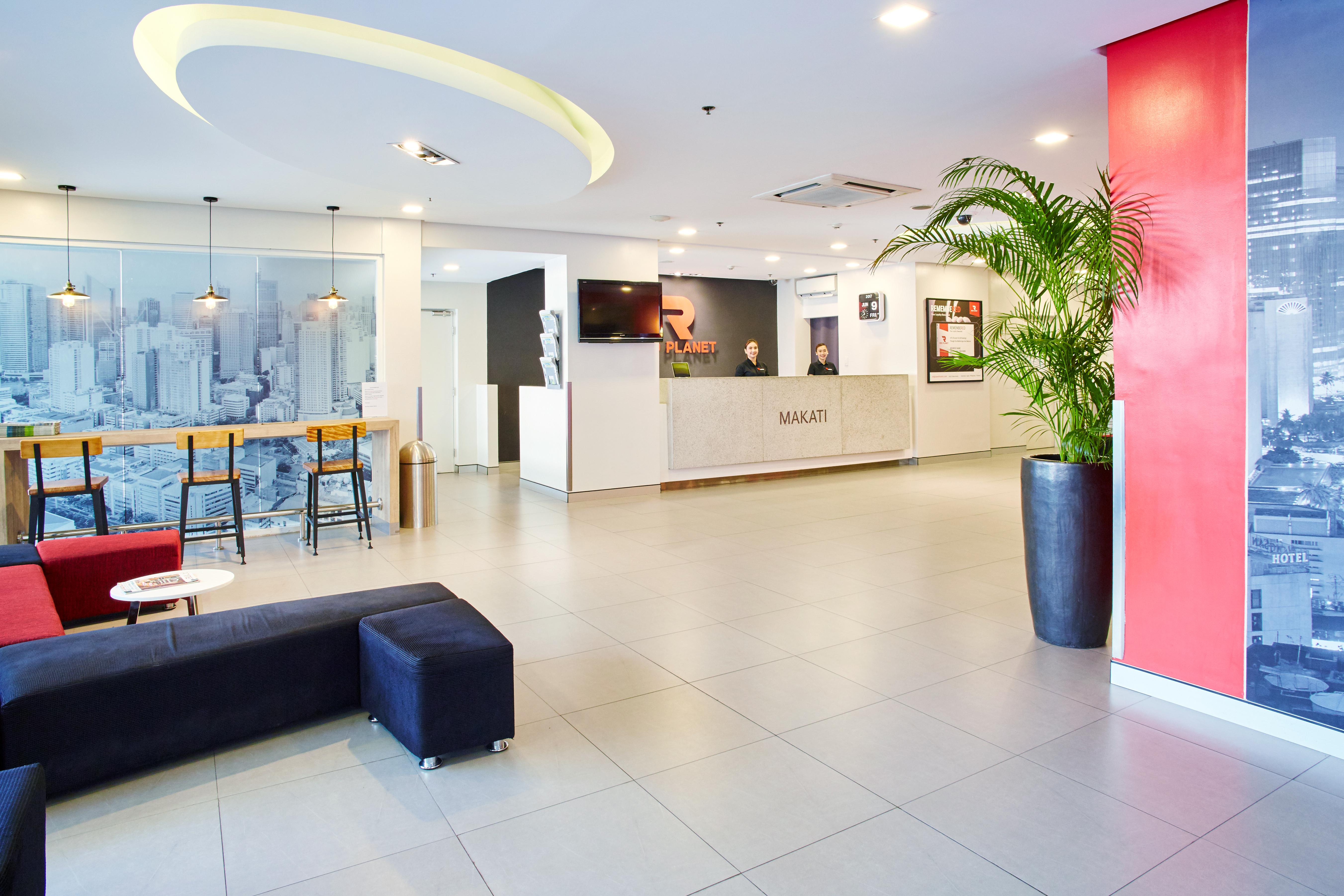 Отель Red Planet Makati Avenue Manila Макати Экстерьер фото