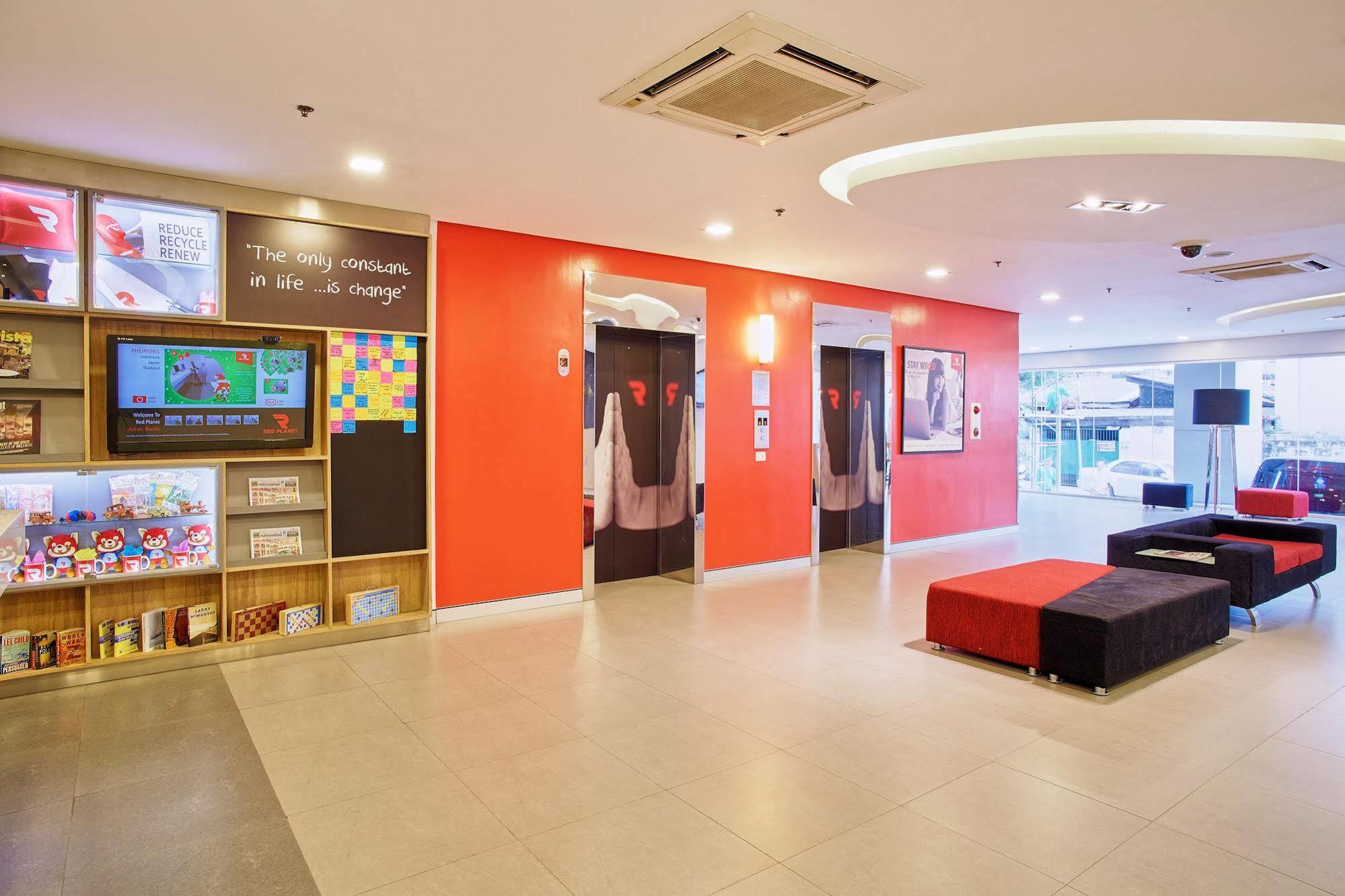 Отель Red Planet Makati Avenue Manila Макати Экстерьер фото